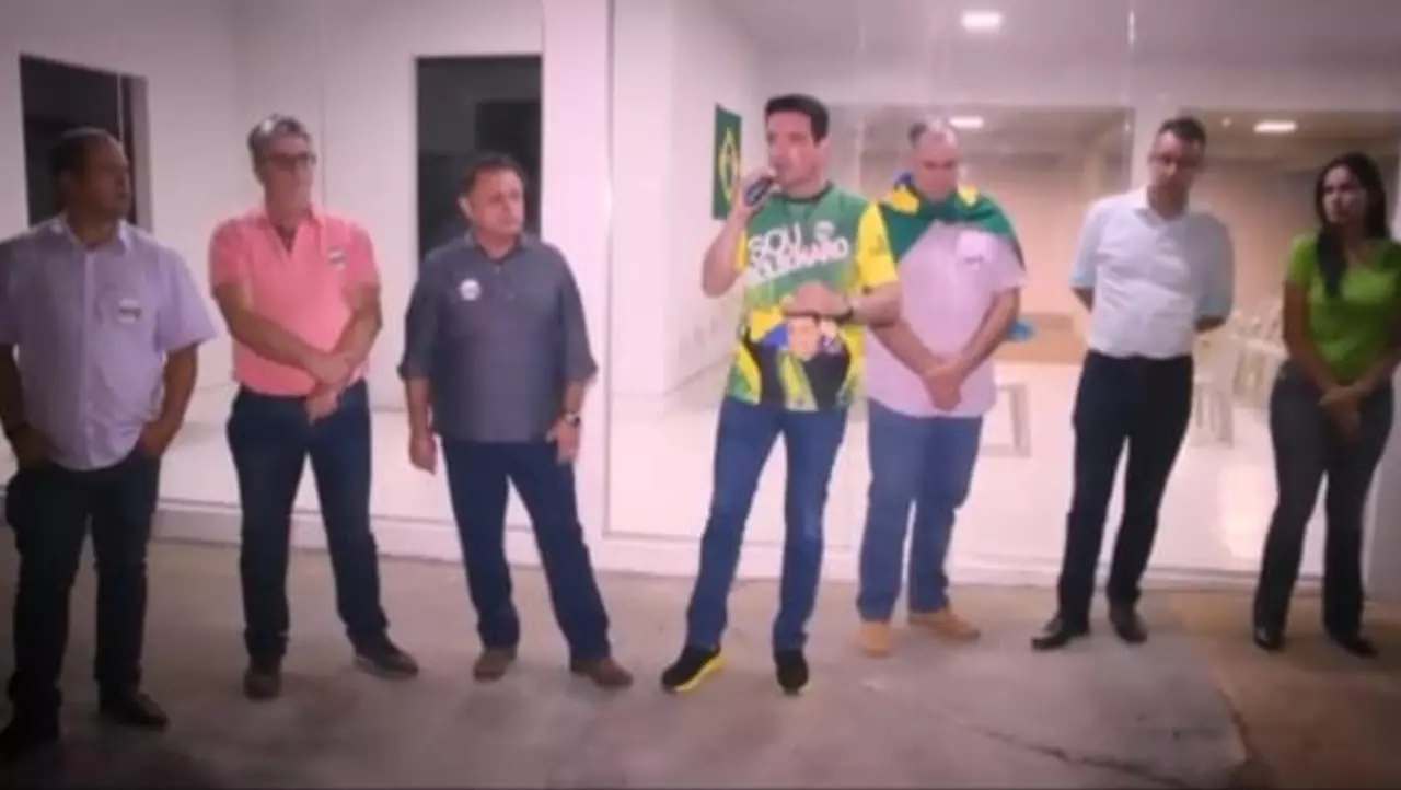 Apoiadores postam vídeos com toda equipe de Ademir na campanha de Bolsonaro - veja o video